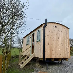 Lowgingerfield Shepherd Hut Richmond (North Yorkshire)